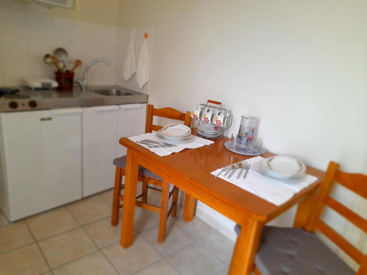 Irinis Apartment In Kalamata Luaran gambar