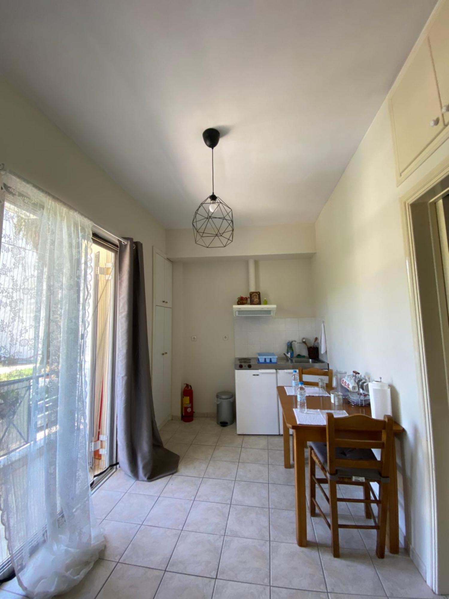 Irinis Apartment In Kalamata Luaran gambar