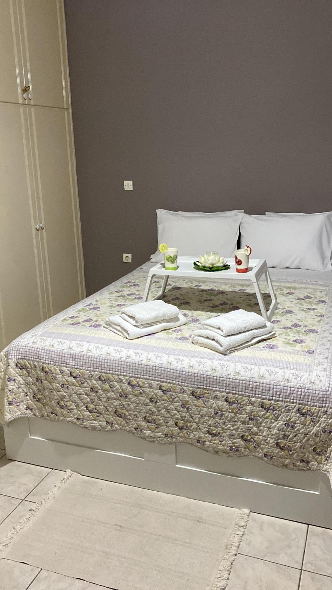 Irinis Apartment In Kalamata Luaran gambar
